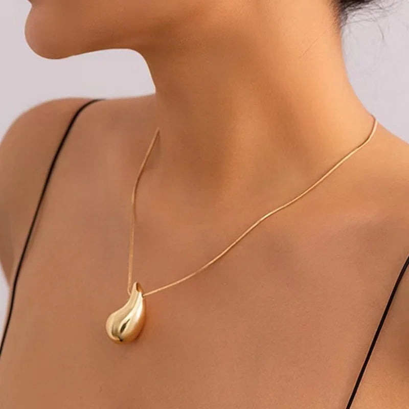 🌕 Lunaria SolDrop Necklace 🌕