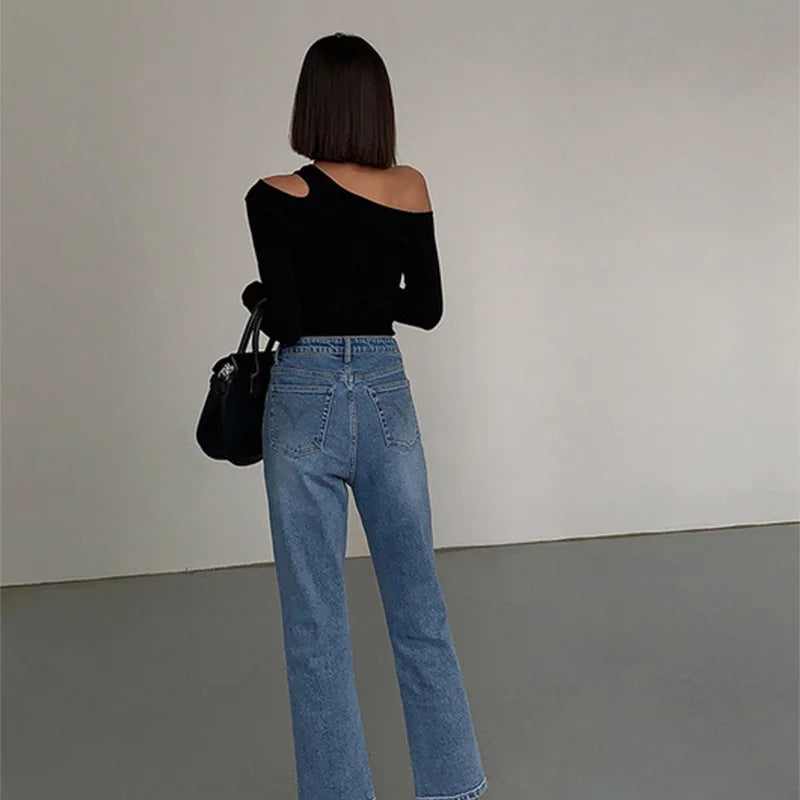 Lunaria's Fashion Skew Collar Off-shoulder Long-sleeved