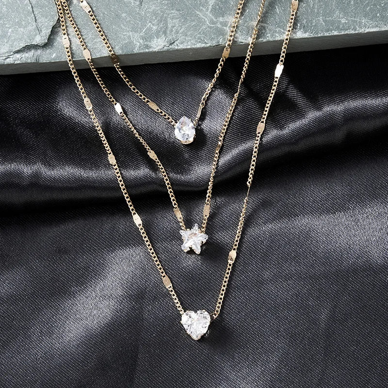 🌌 Lunaria Starveil Necklace 🌌