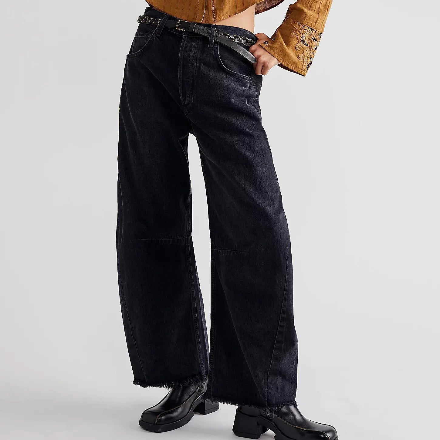 🌘 Lunaria Eclipse Tapered Jeans