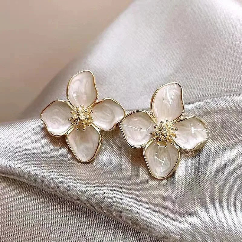 🌺 Lunaria FleurLune Studs 🌺